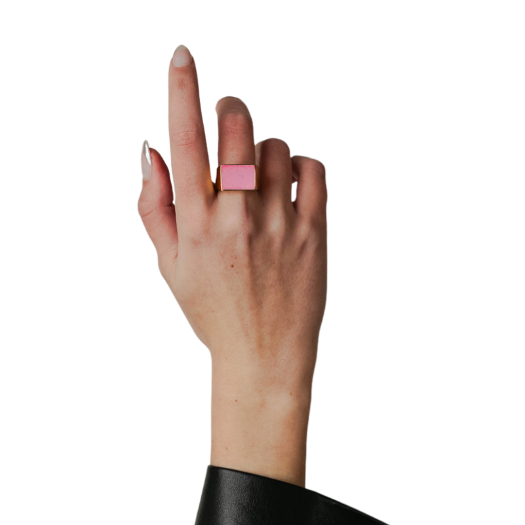 Flamingo Rose Stone Signet